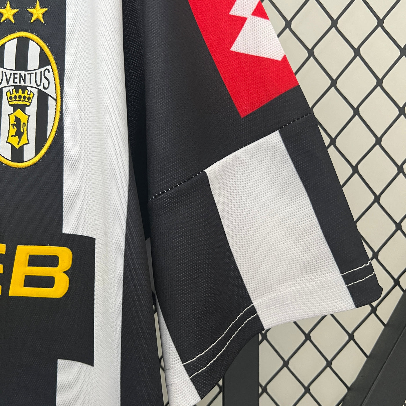 Equipamento Retro Principal Juventus 2001/2002