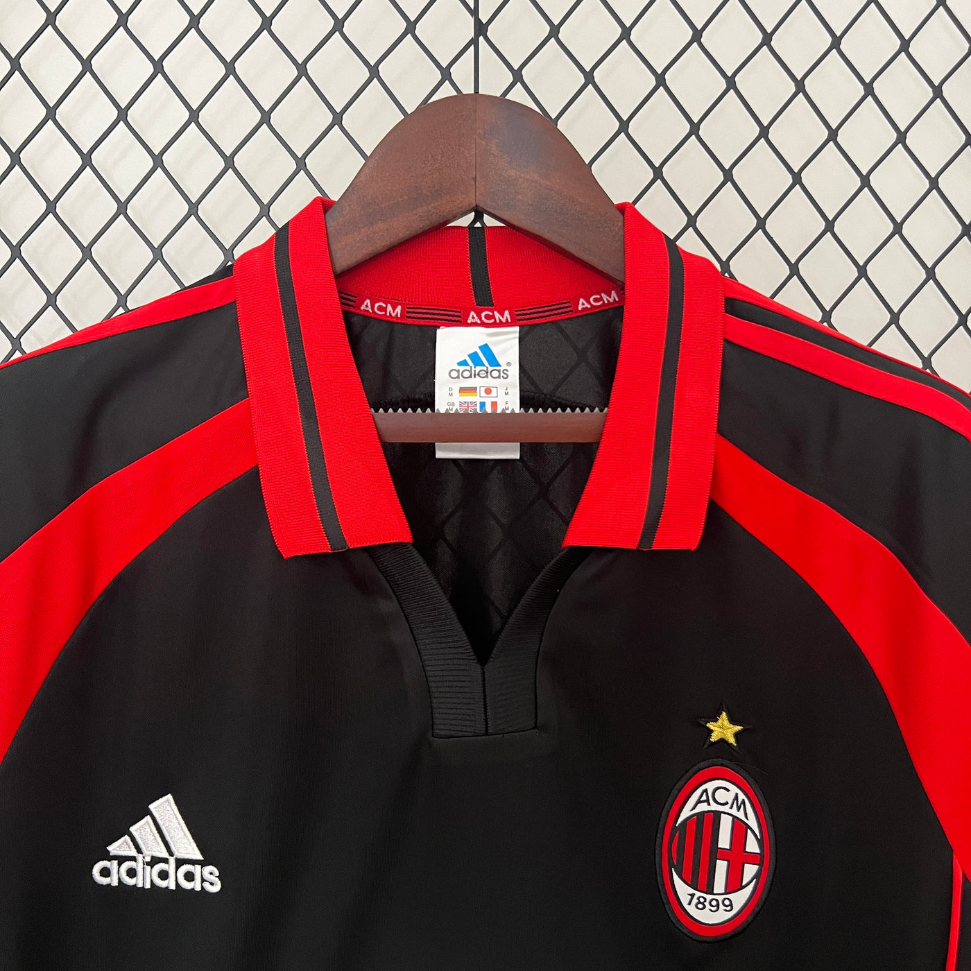 Equipamento Retro Terceira AC Milan 2000/01