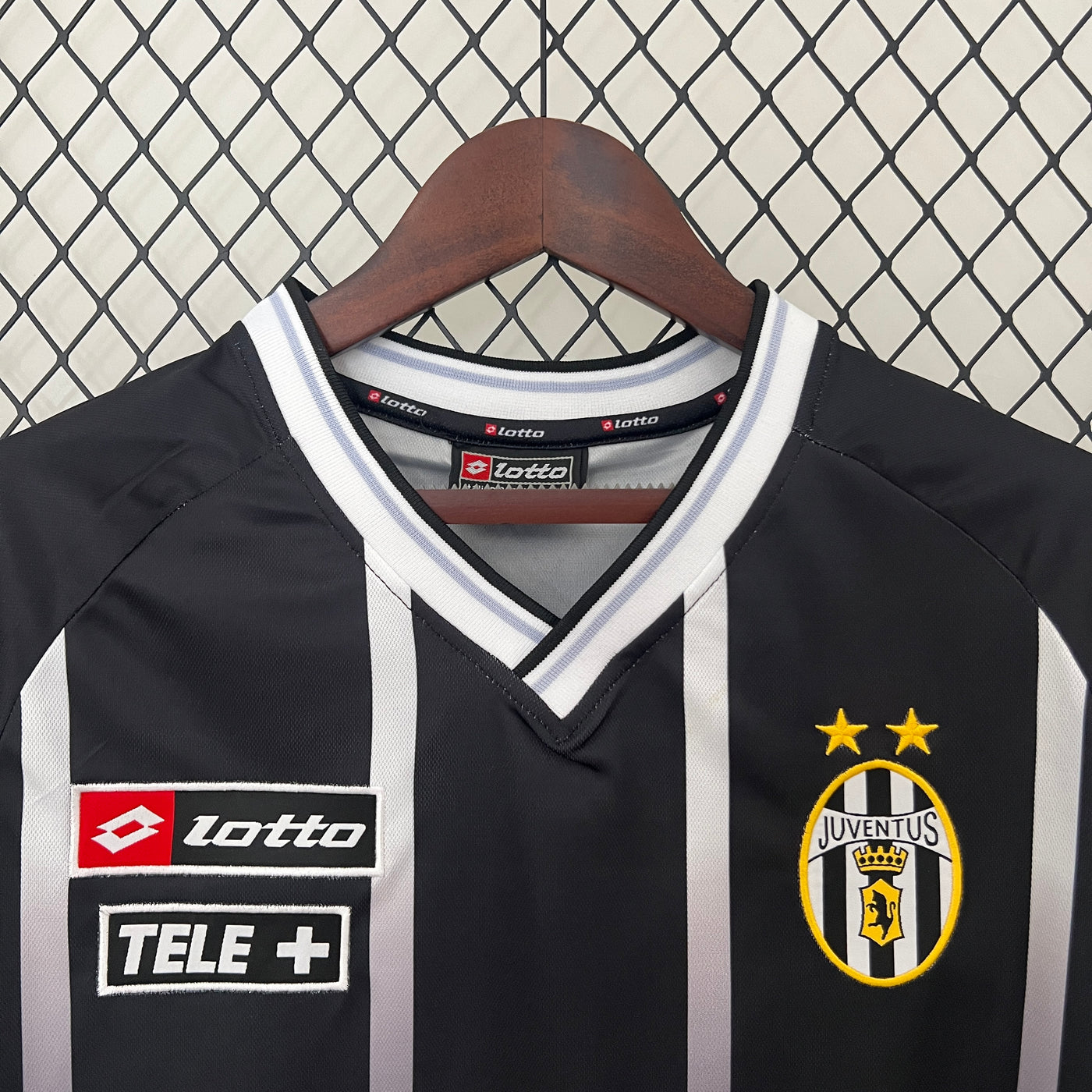Equipamento Retro Principal Juventus 2000/2001