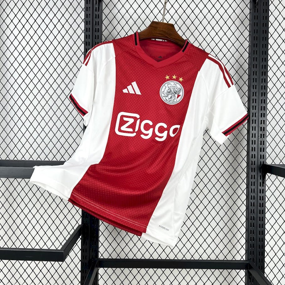 Equipamento Principal Ajax 2025/26