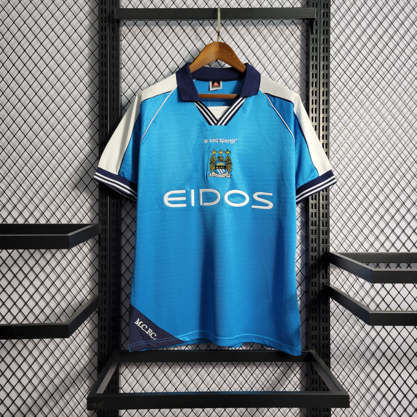 Equipamento Retro Principal Manchester City 1999/01