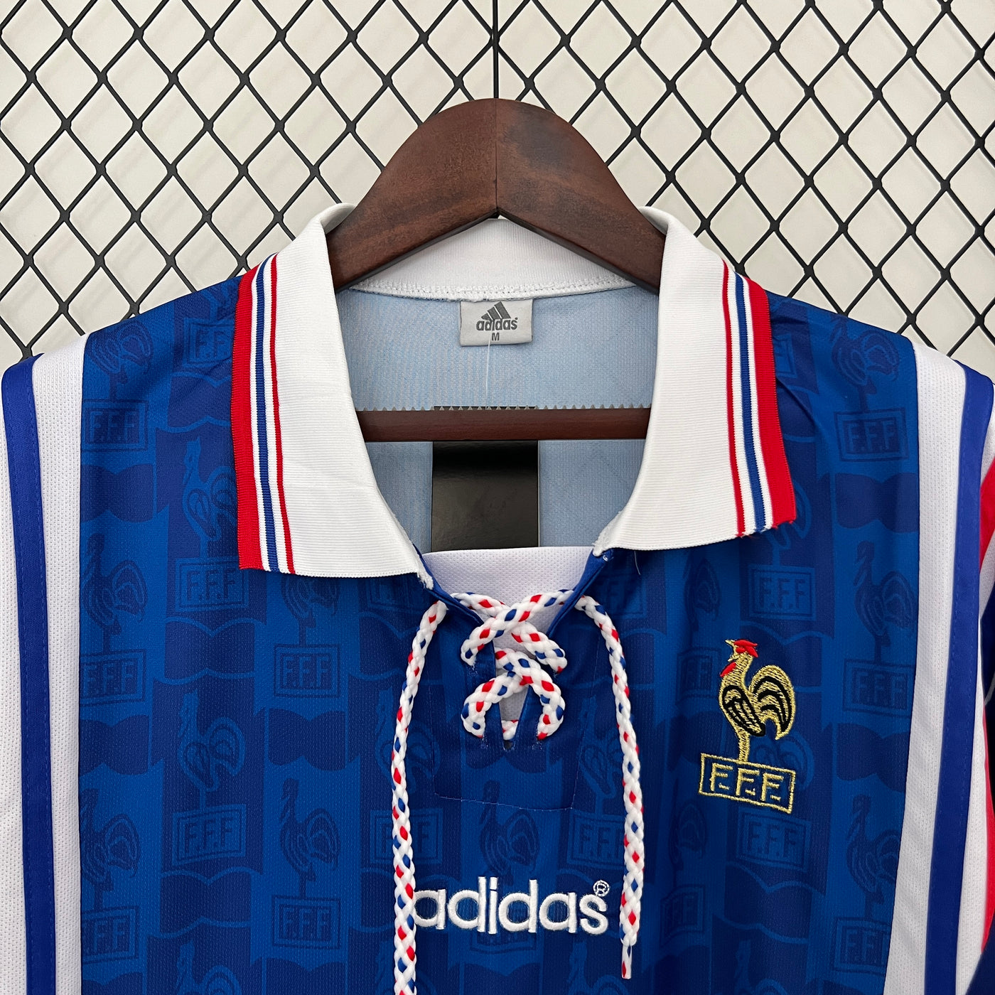 Equipamento Retro Principal França 1996