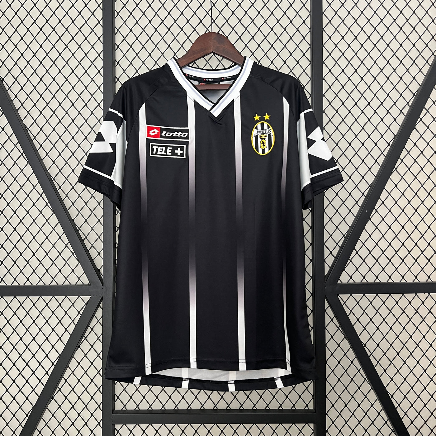 Equipamento Retro Principal Juventus 2000/2001