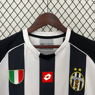Equipamento Retro Principal Juventus 2002/2003