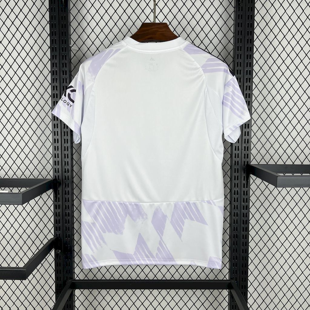 Equipamento Secundário Manchester United 2025/26