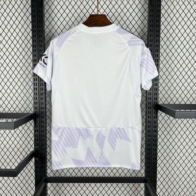 Equipamento Secundário Manchester United 2025/26