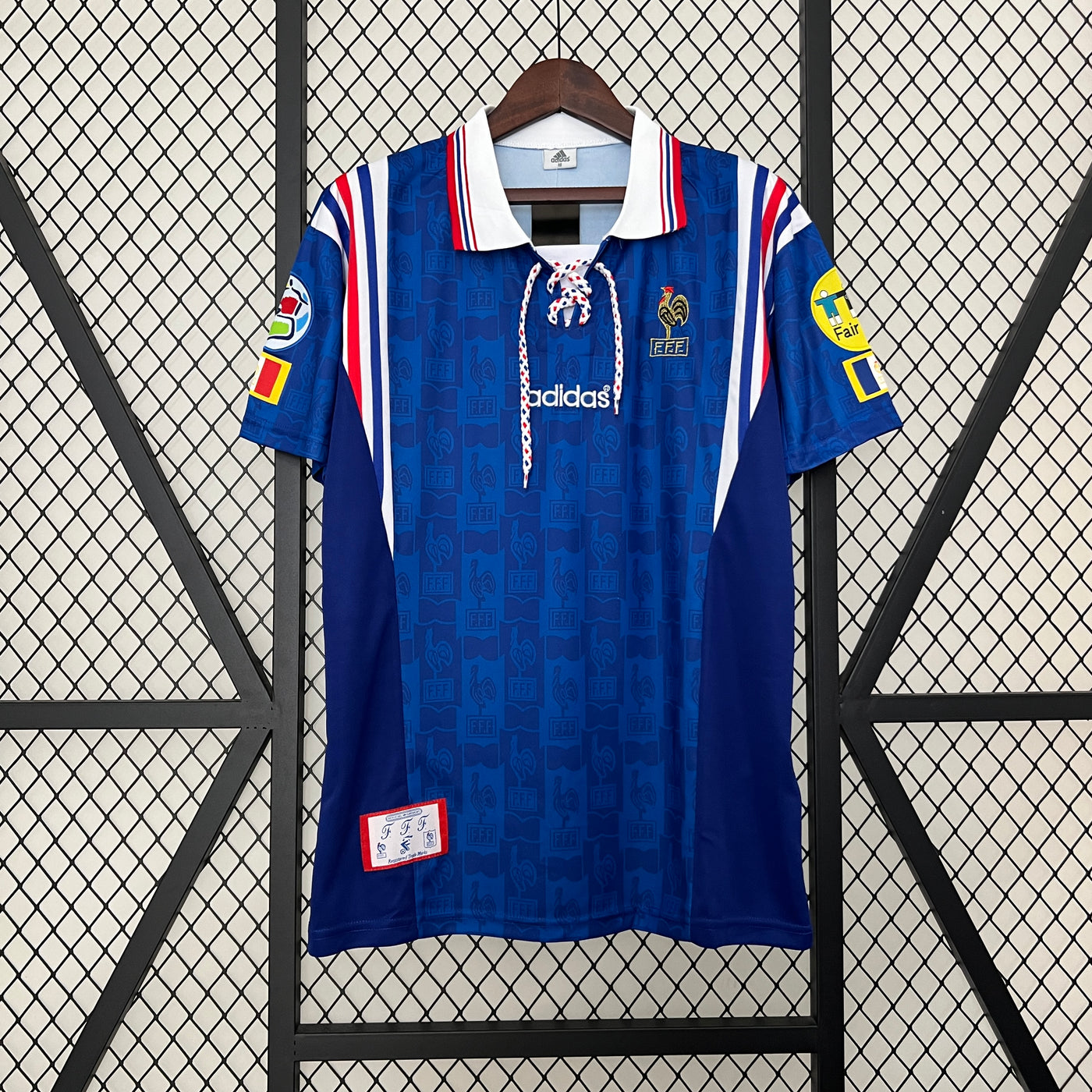 Equipamento Retro Principal França 1996