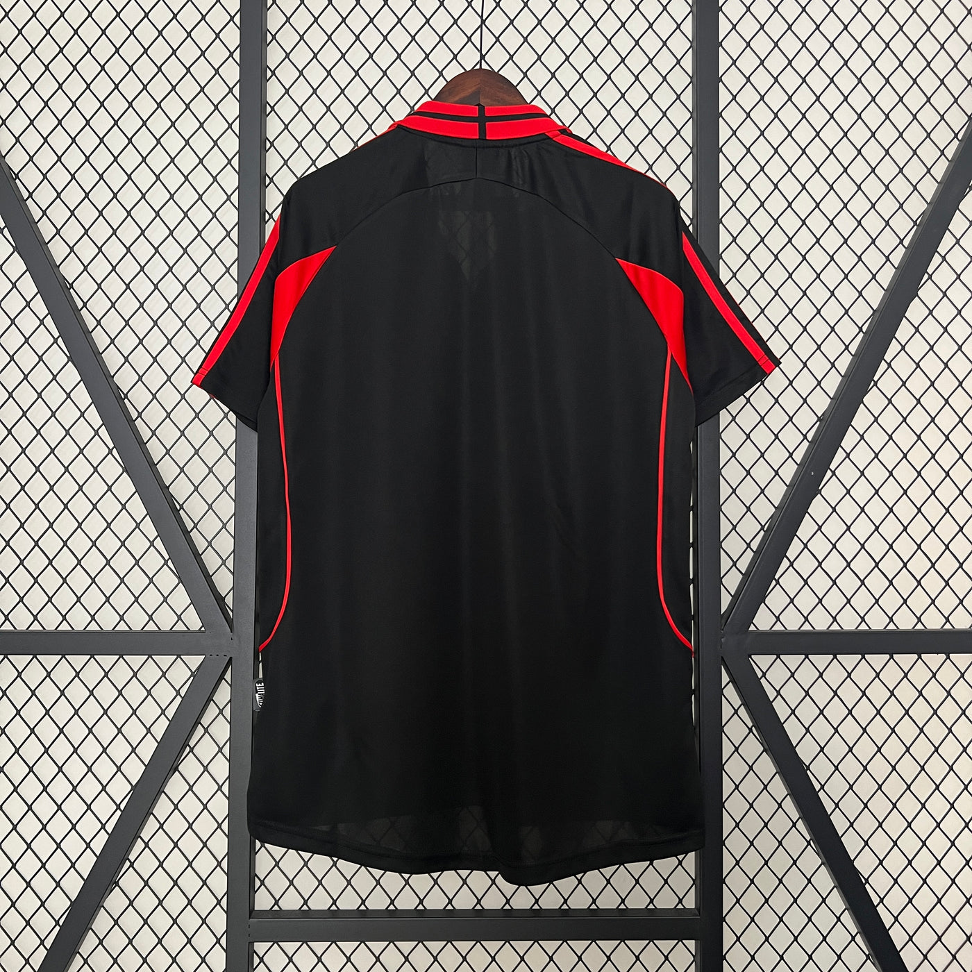 Equipamento Retro Terceira AC Milan 2000/01