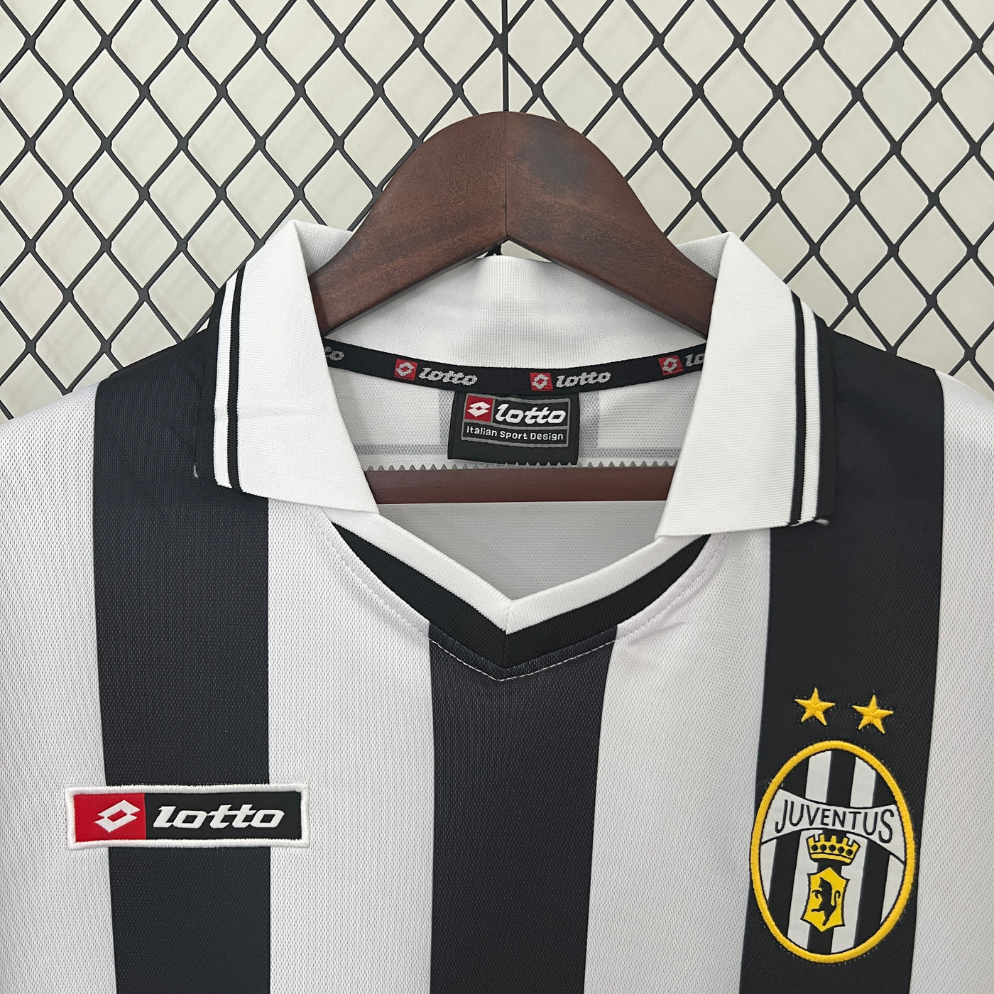 Equipamento Retro Principal Juventus 2001/2002